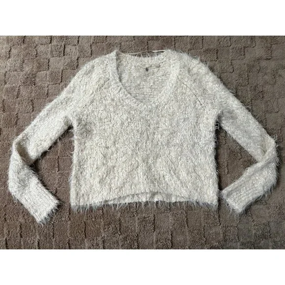 EXCELLENT Anthropologie Knitted & Knotted Ivory Fuzzy Snowfrost Sweater XS - Picture 2 of 12